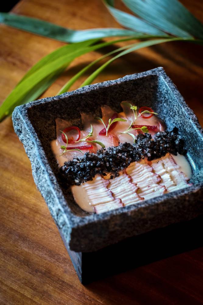 Osaka Nikkei. Umi Tiradito