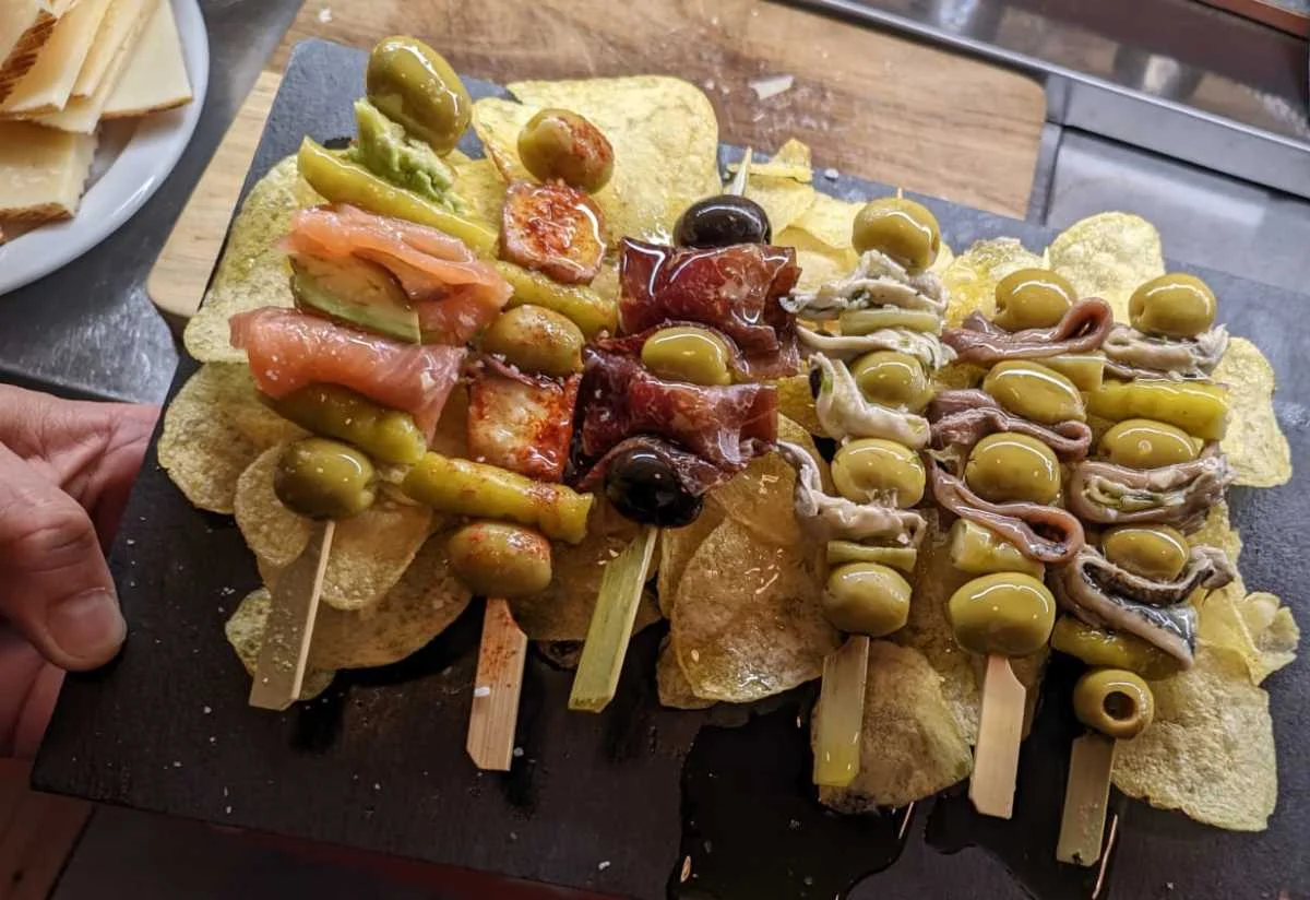Tabla de Gildas. Taberna Acuerdo. Incluye la mejor de España.