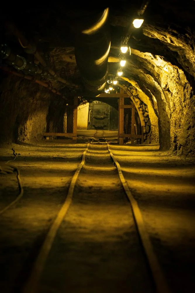 Túnel de antigua mina de carbón convertido en espacio de patrimonio industrial