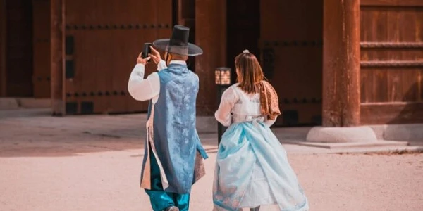 Viajes a Corea del Sur. Pareja coreana.