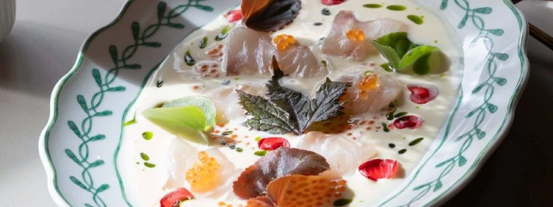 Guía Michelin Pescado azul ahumado con gazpachuelo de yuzu y huevas de trucha, uno de esos platos con los que Juanlu Fernández conquista nuestro paladar. © Bina Bar